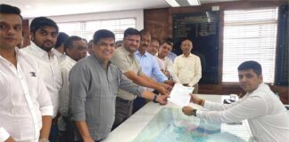 CREDAI ISSUES MEMORANDUM TO COLLECTOR IN SURAT Credai issues memorandum to collector in surat-1